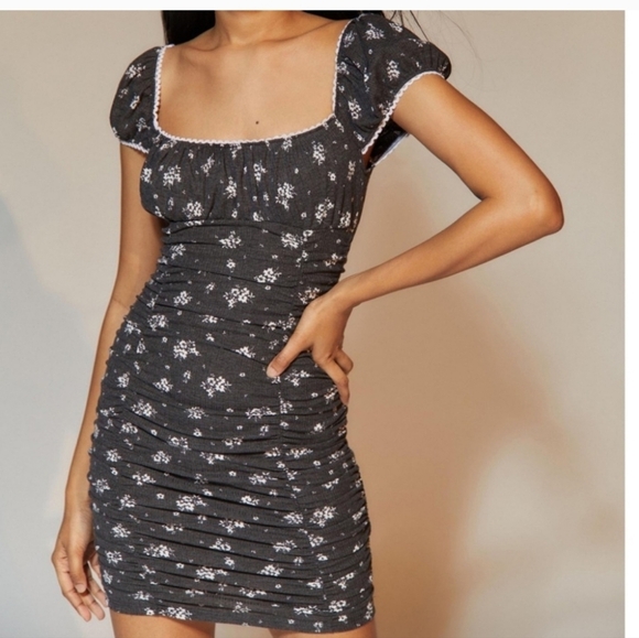 Urban Outfitters short rushed Gray and white minidress size L - Picture 1 of 8